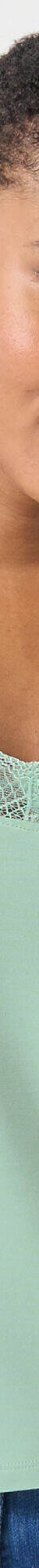 Débardeur col V dentelle, bretelles réglables (vert amande) Débardeur col V dentelle, bretelles réglables (vert amande)
